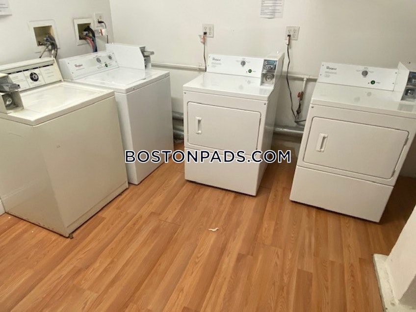 Boston - $4,750 /month