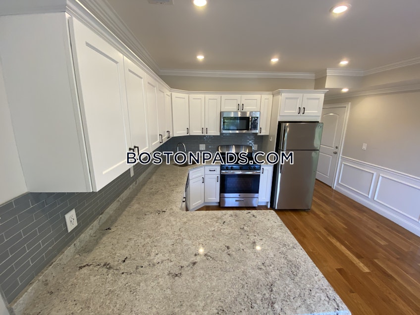 Boston - $3,150 /month