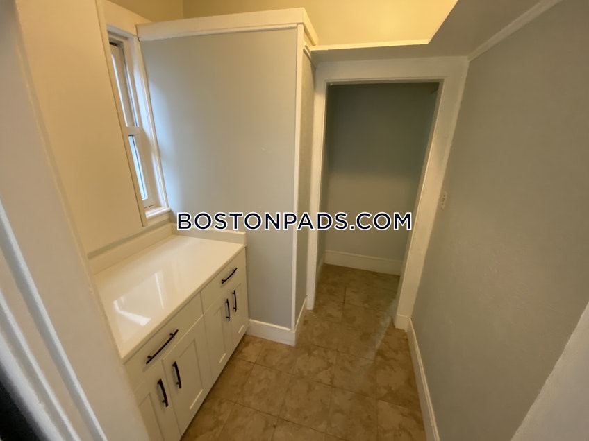 Boston - $2,750 /month