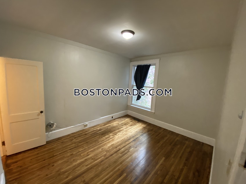 Boston - $2,750 /month