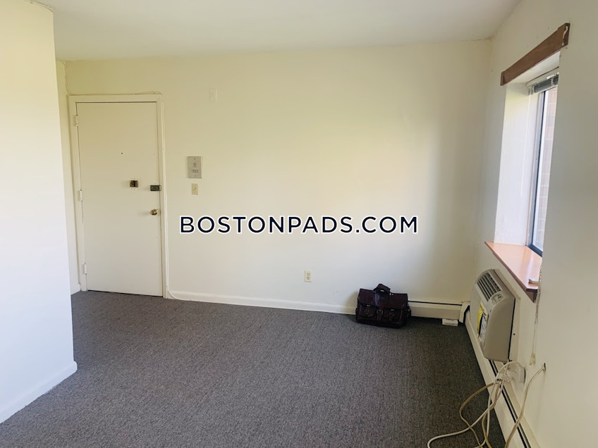 Boston - $2,200 /month