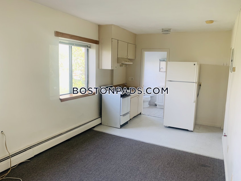 Boston - $2,200 /month