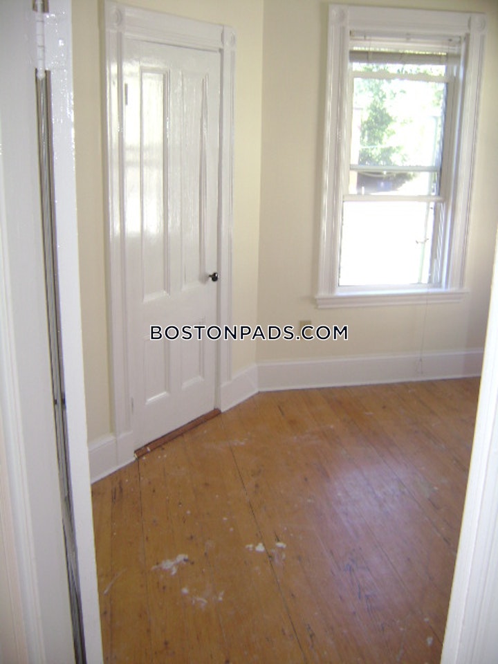 South St. Boston picture 1