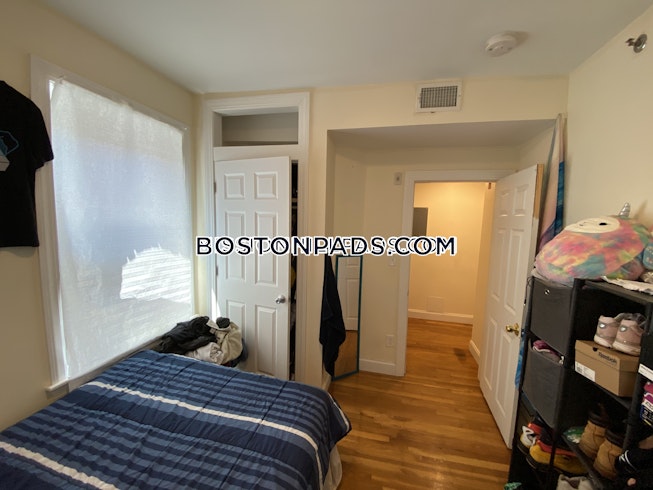 Boston - $5,400 /mo