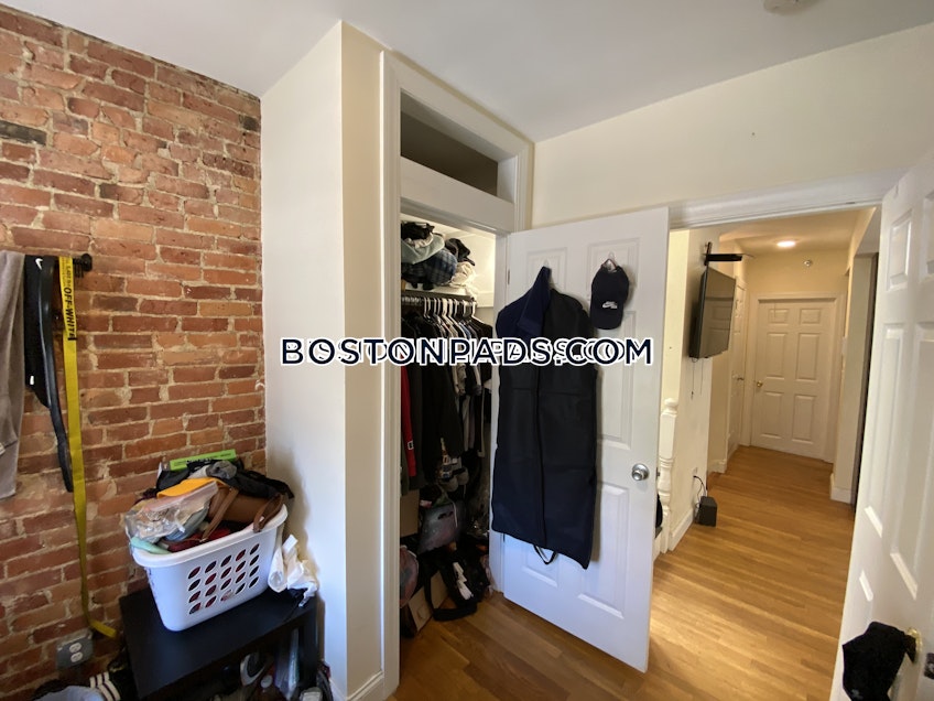 Boston - $5,400 /month