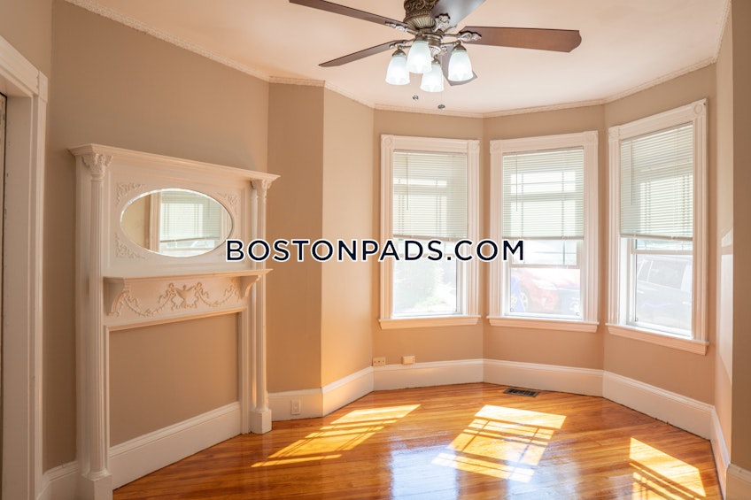 Boston - $7,800 /month