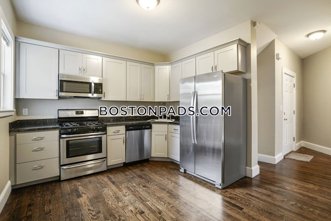 Boston - $1,700 /mo