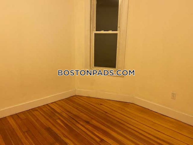 Boston - $3,800 /mo