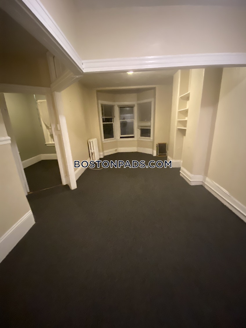 Boston - $4,100 /month