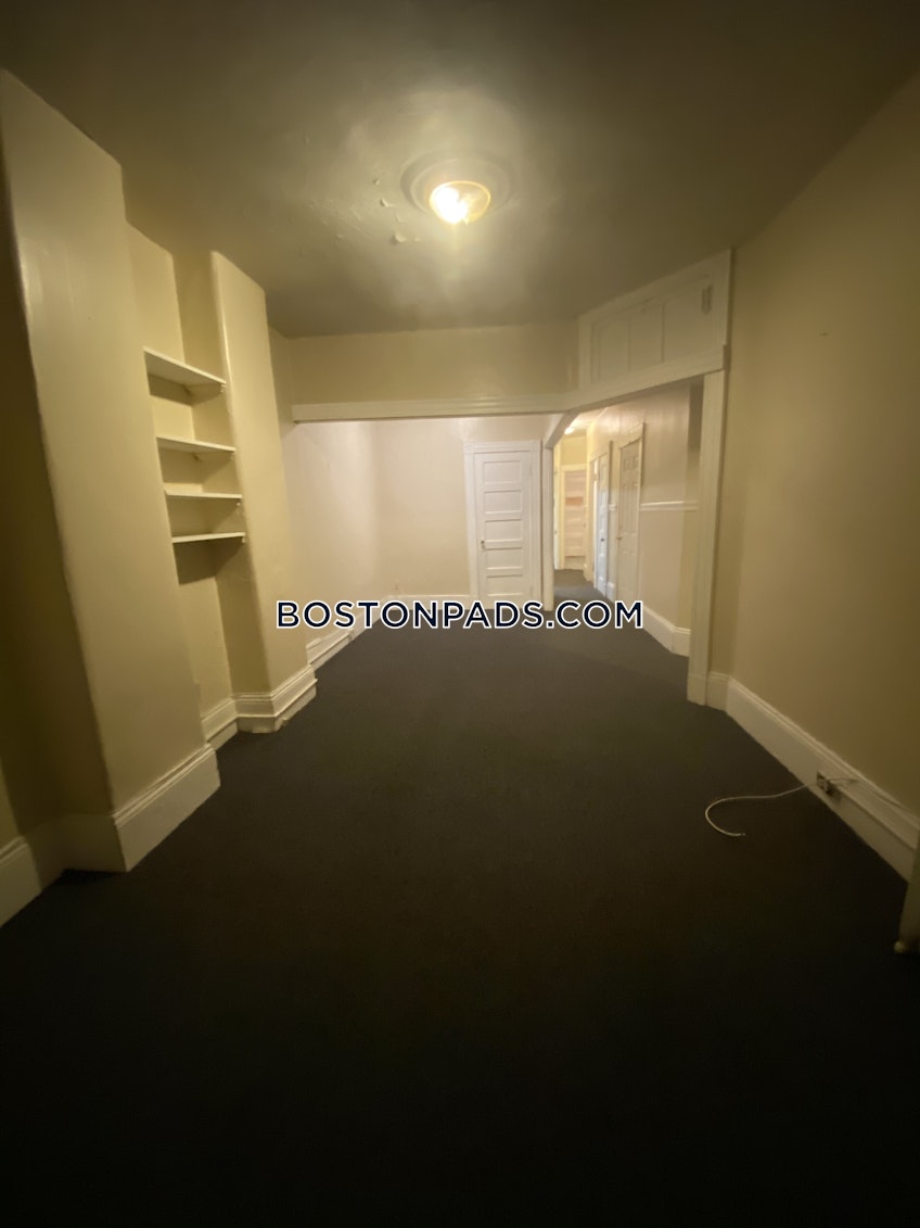 Boston - $4,100 /month