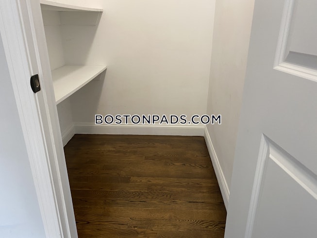 Boston - $2,975 /mo