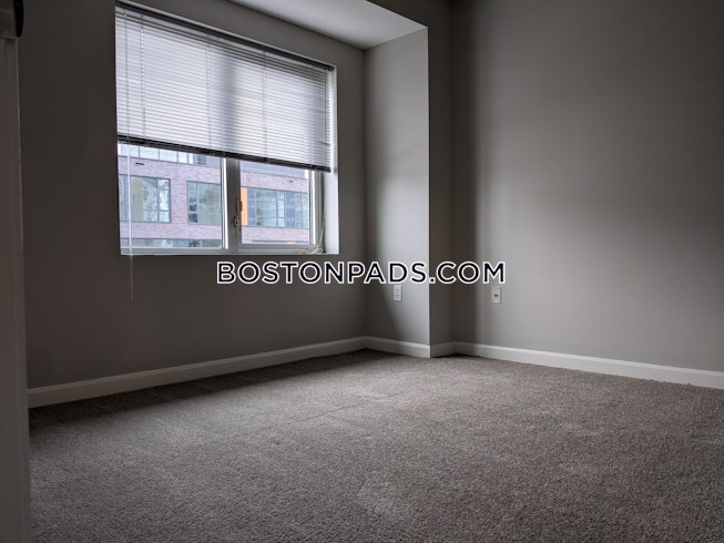 Boston - $3,462 /mo