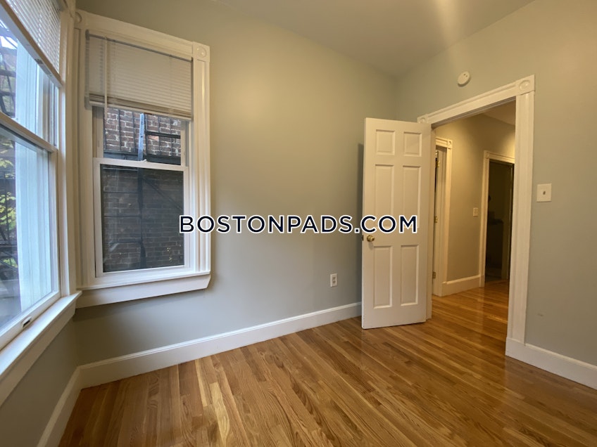 Boston - $3,795 /month