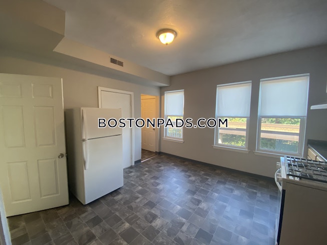 Boston - $2,695 /mo