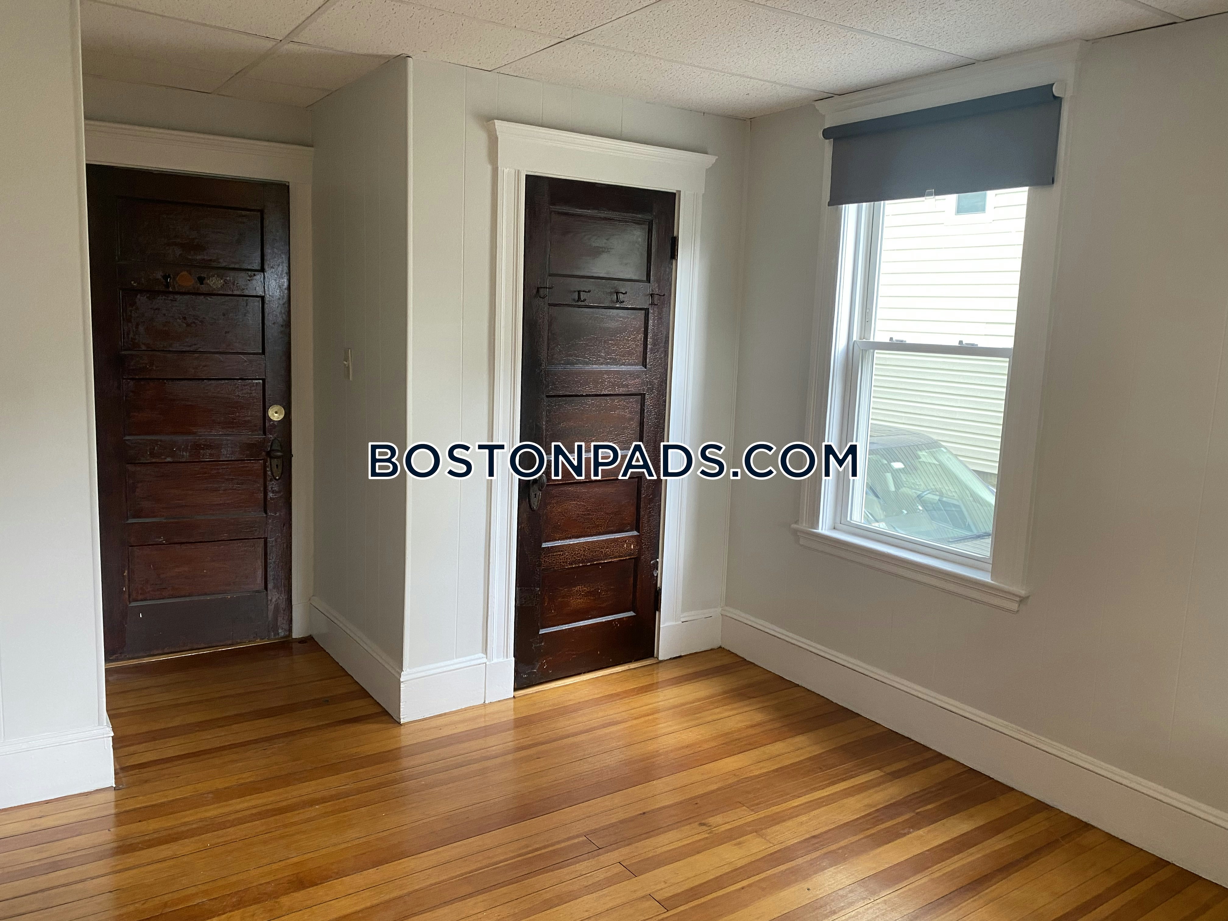 Somerville - $3,900