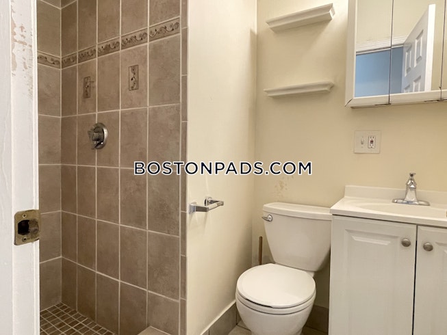 Boston - $3,700 /mo