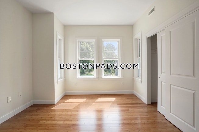 Boston - $5,550 /mo