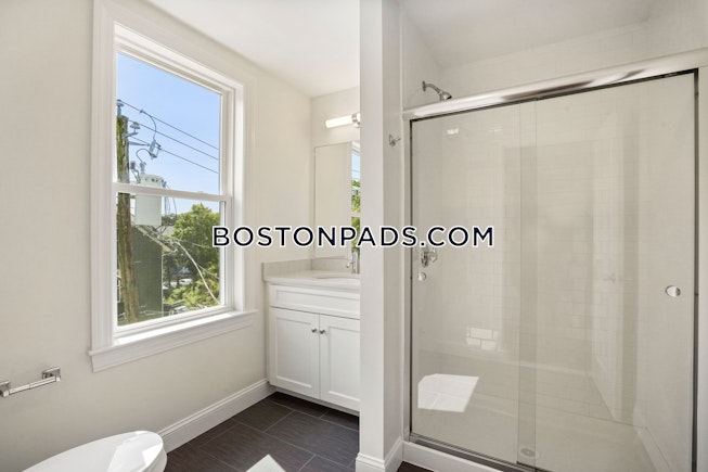 Boston - $5,550 /mo