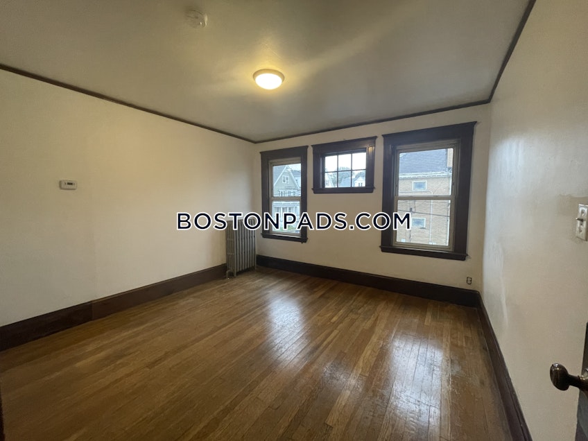 Boston - $3,100 /month