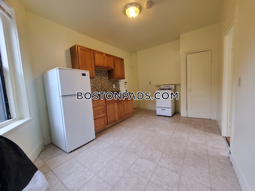 Boston - $2,500 /month