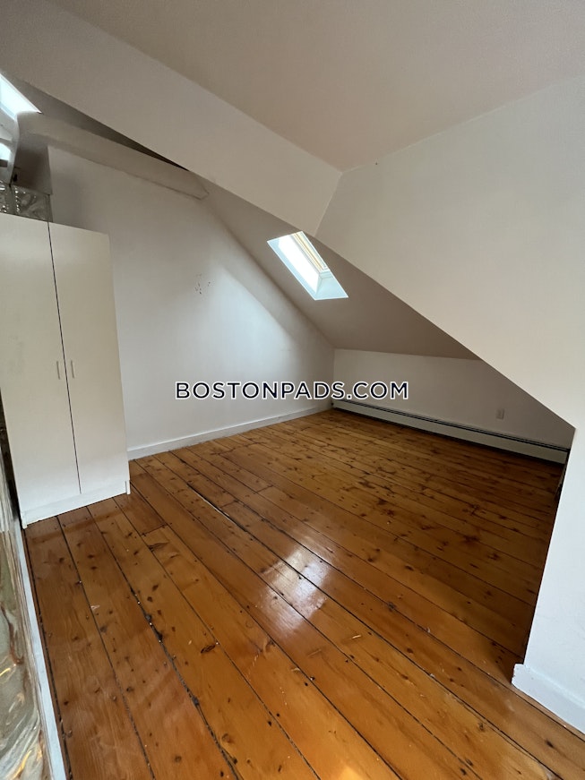 Brookline - $2,200 /mo