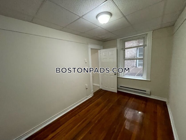 Boston - $4,400 /mo