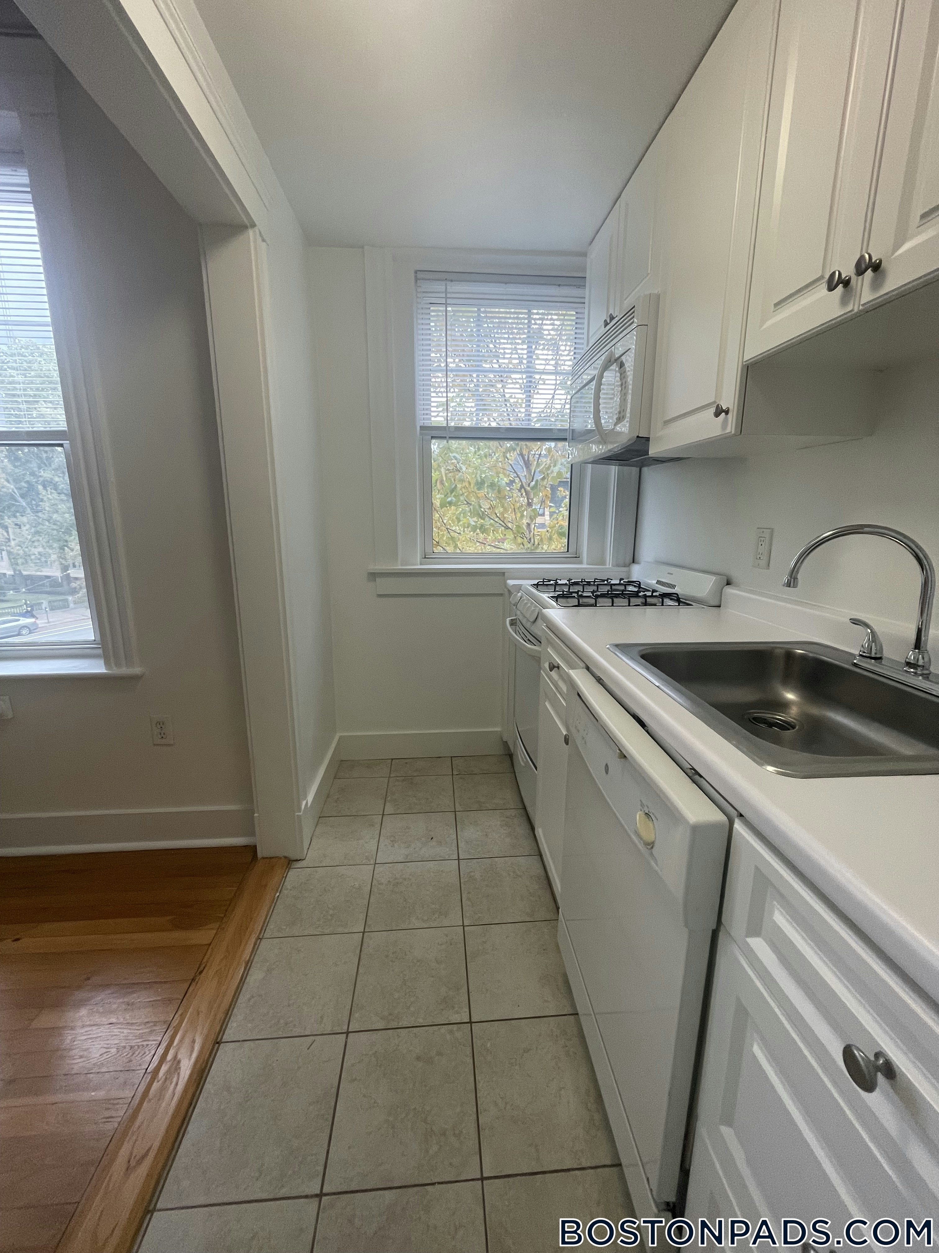 Cambridge - $2,980