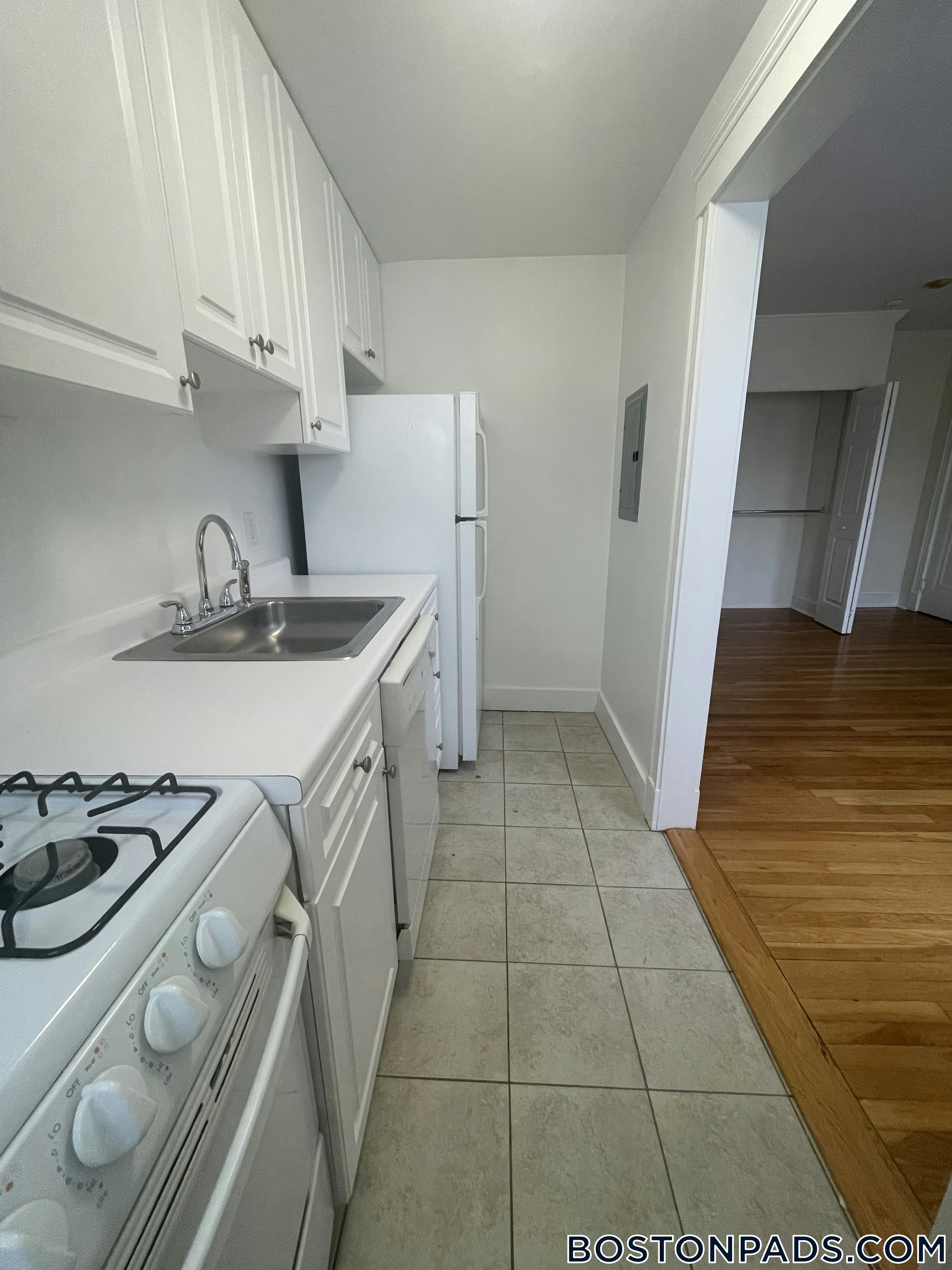 Cambridge - $2,980