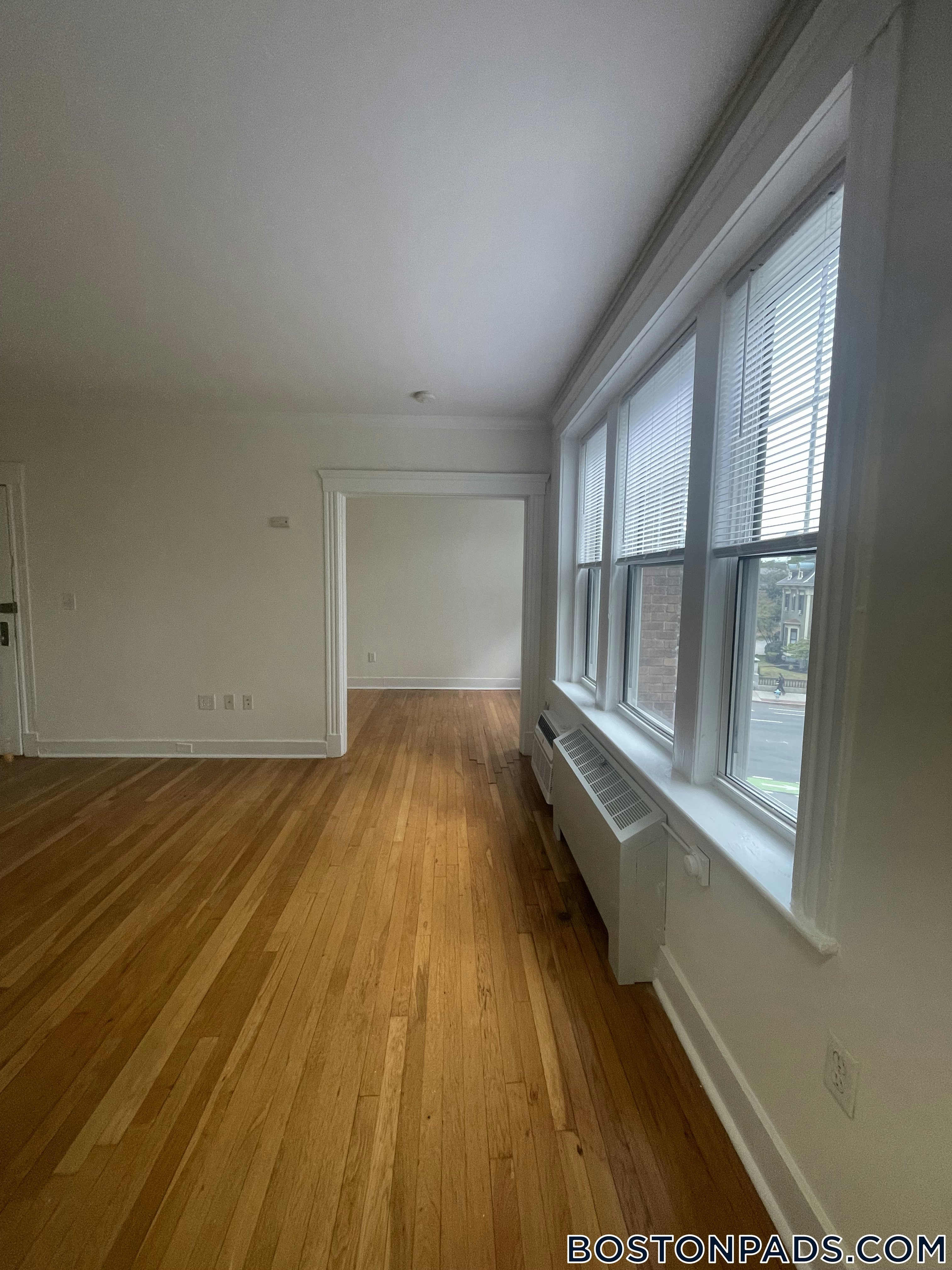 Cambridge - $2,980