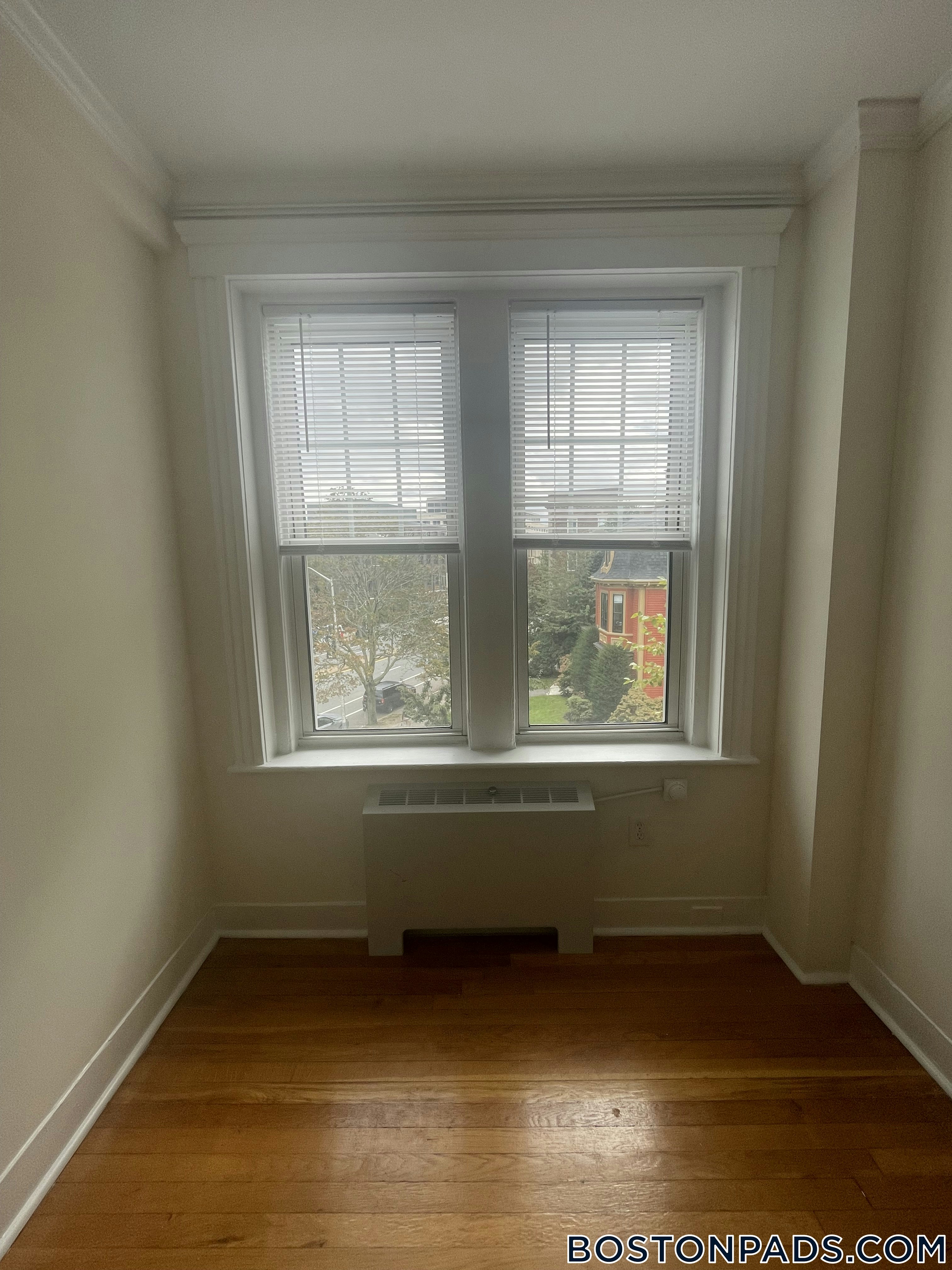 Cambridge - $2,980