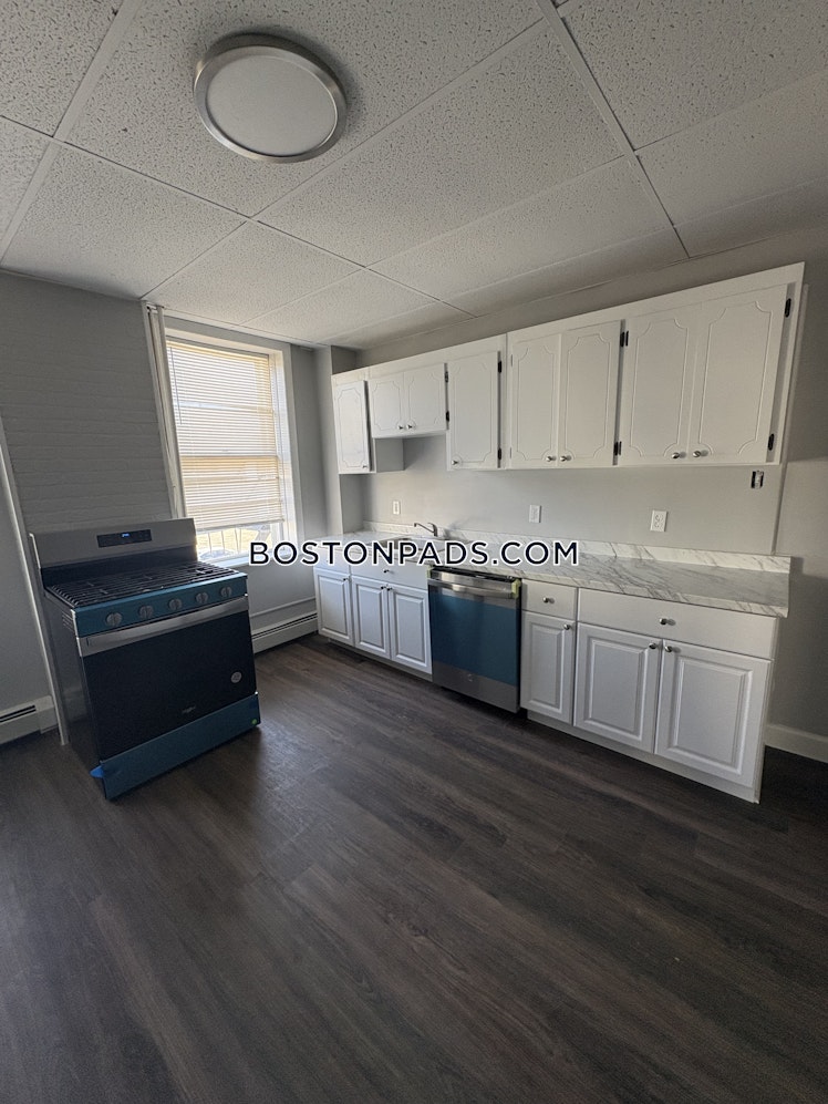 maverick St., Boston