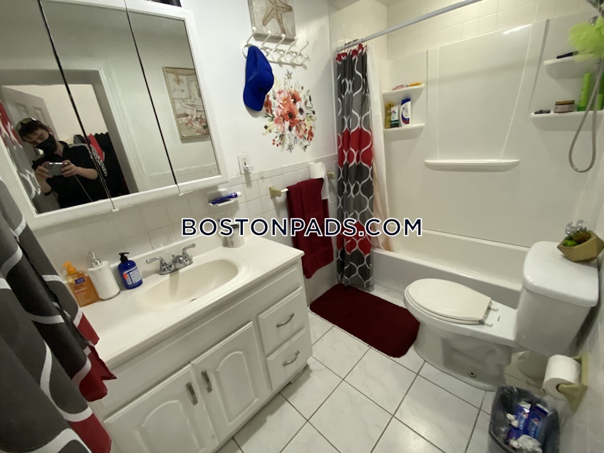 Boston - $1,800 /month