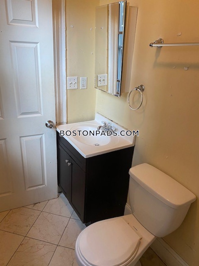 Roxbury Crossing - $6,500 /mo