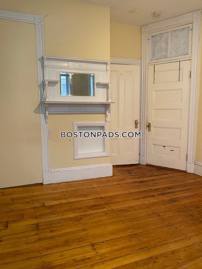 Roxbury Crossing - $6,500 /mo