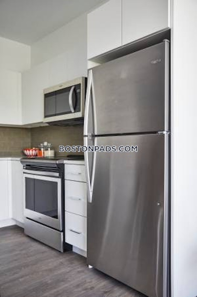 Boston - $2,499 /mo