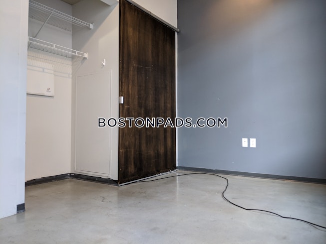 Boston - $5,000 /mo