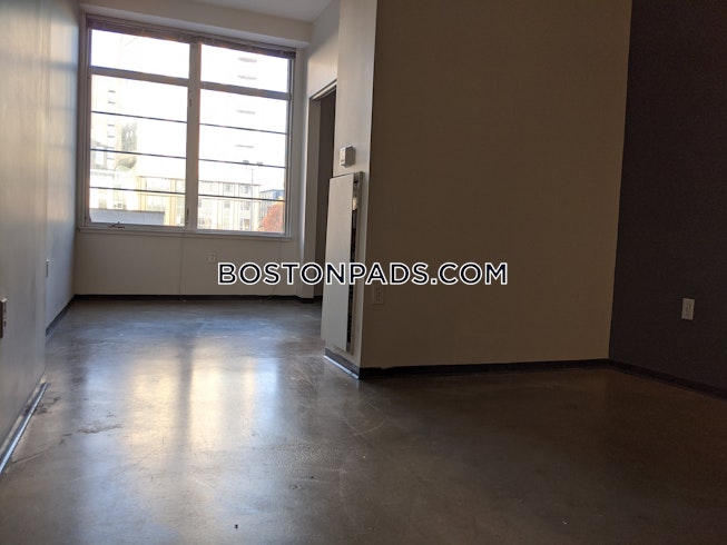 Boston - $5,000 /mo