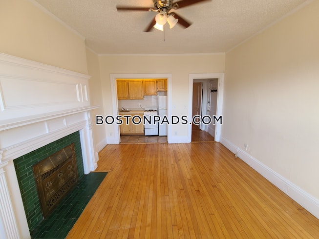 Boston - $1,500 /mo