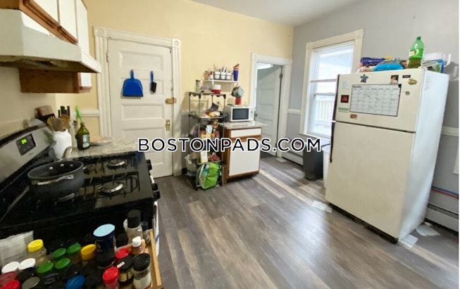 Roxbury Crossing - $7,400 /mo