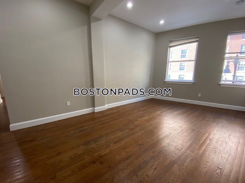 Boston - $5,150 /month