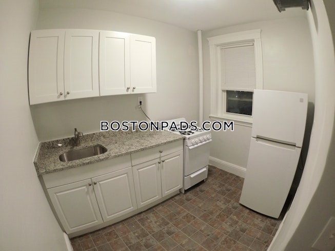 Boston - $1,950 /mo