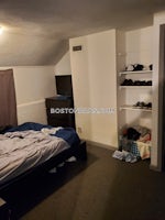 Boston - $4,700 /month