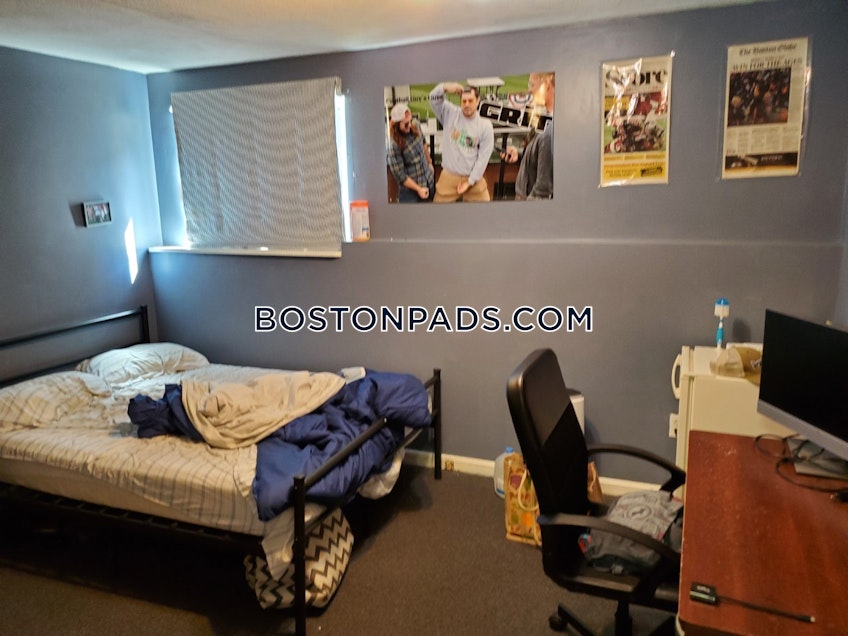 Boston - $4,700 /month