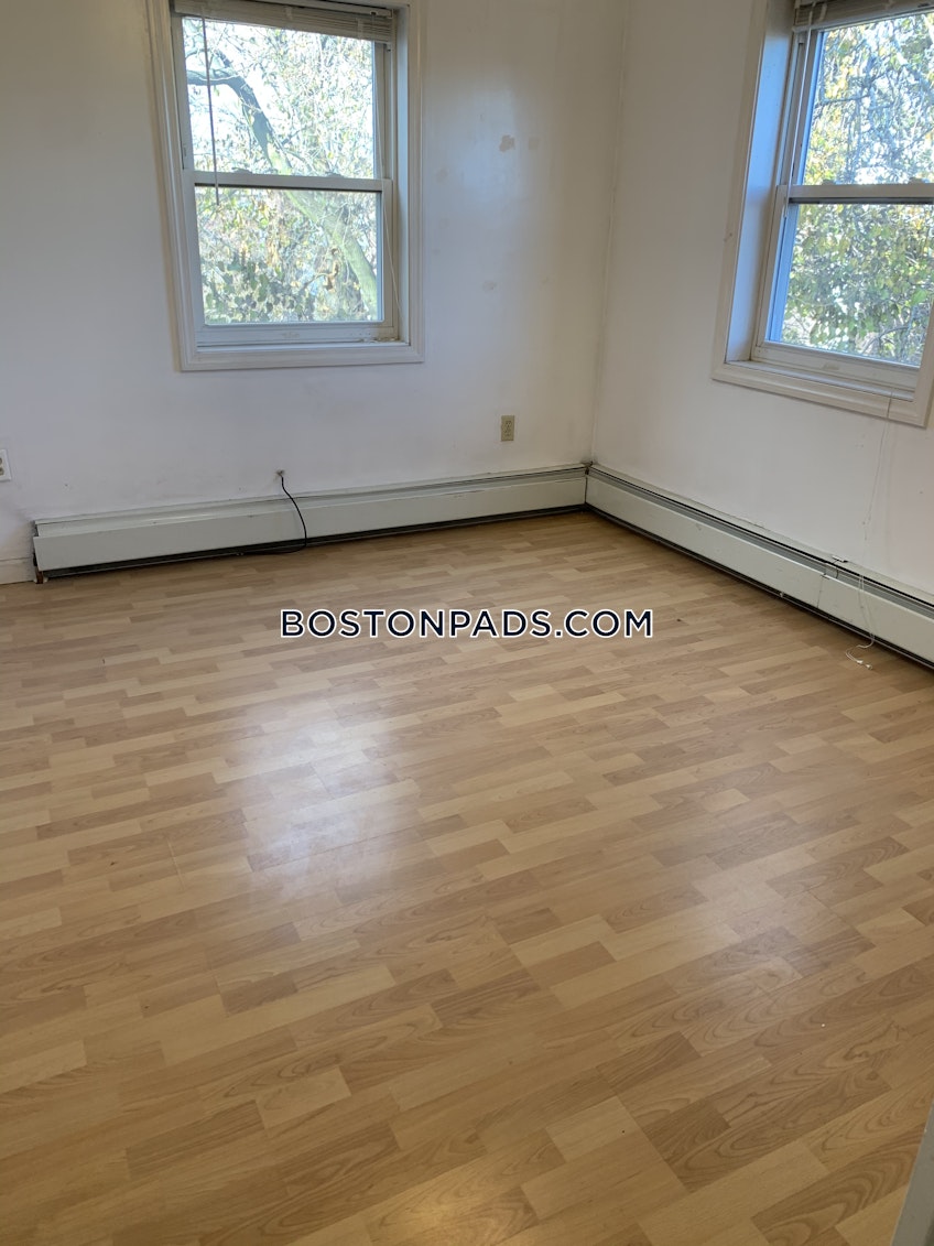 Boston - $3,300 /month