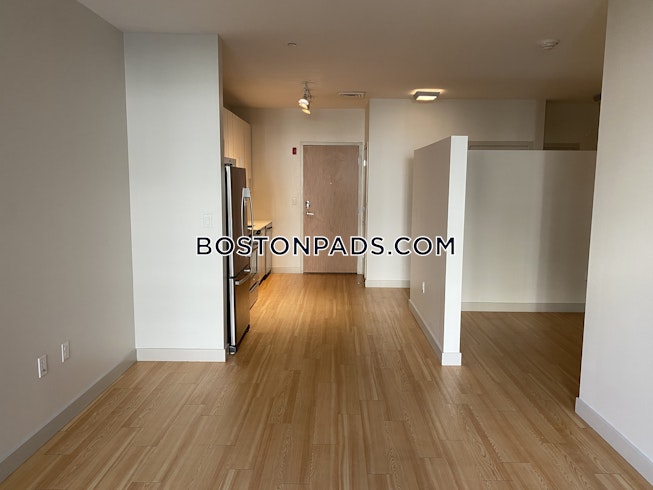 Boston - $2,895 /mo