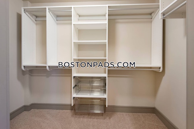 Boston - $3,235 /mo