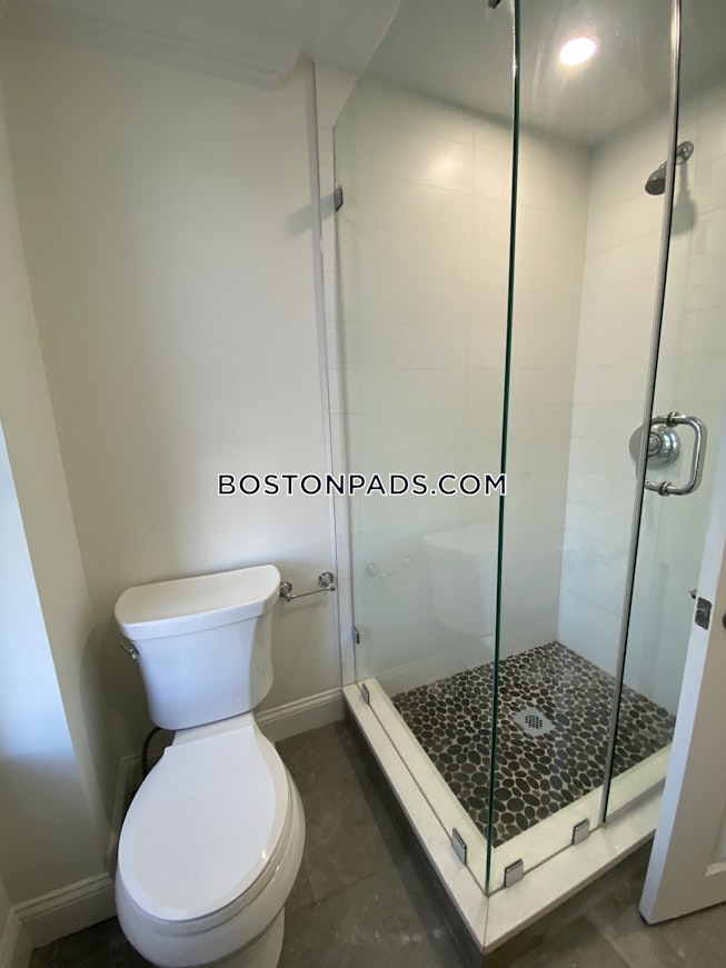 Boston - $2,470 /mo