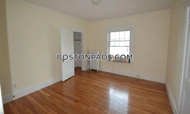 Boston - $3,000 /mo