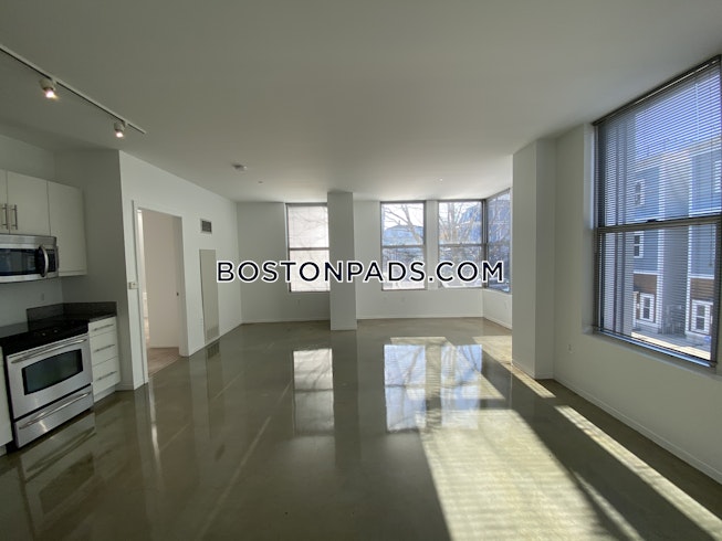 Boston - $3,770 /mo