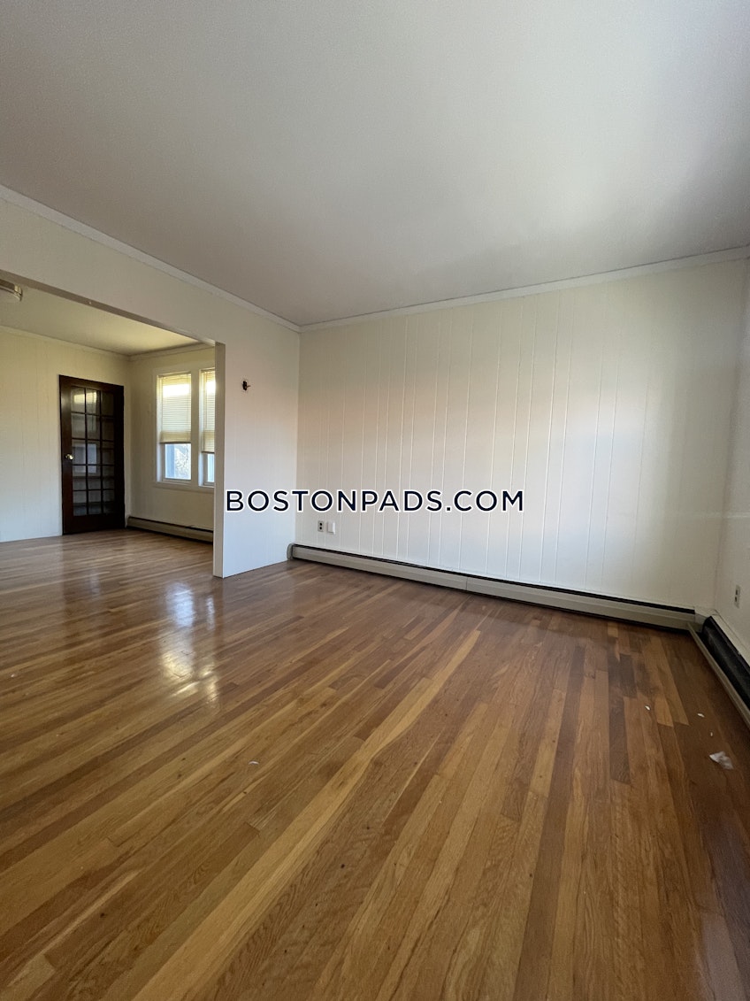 Boston - $3,000 /month